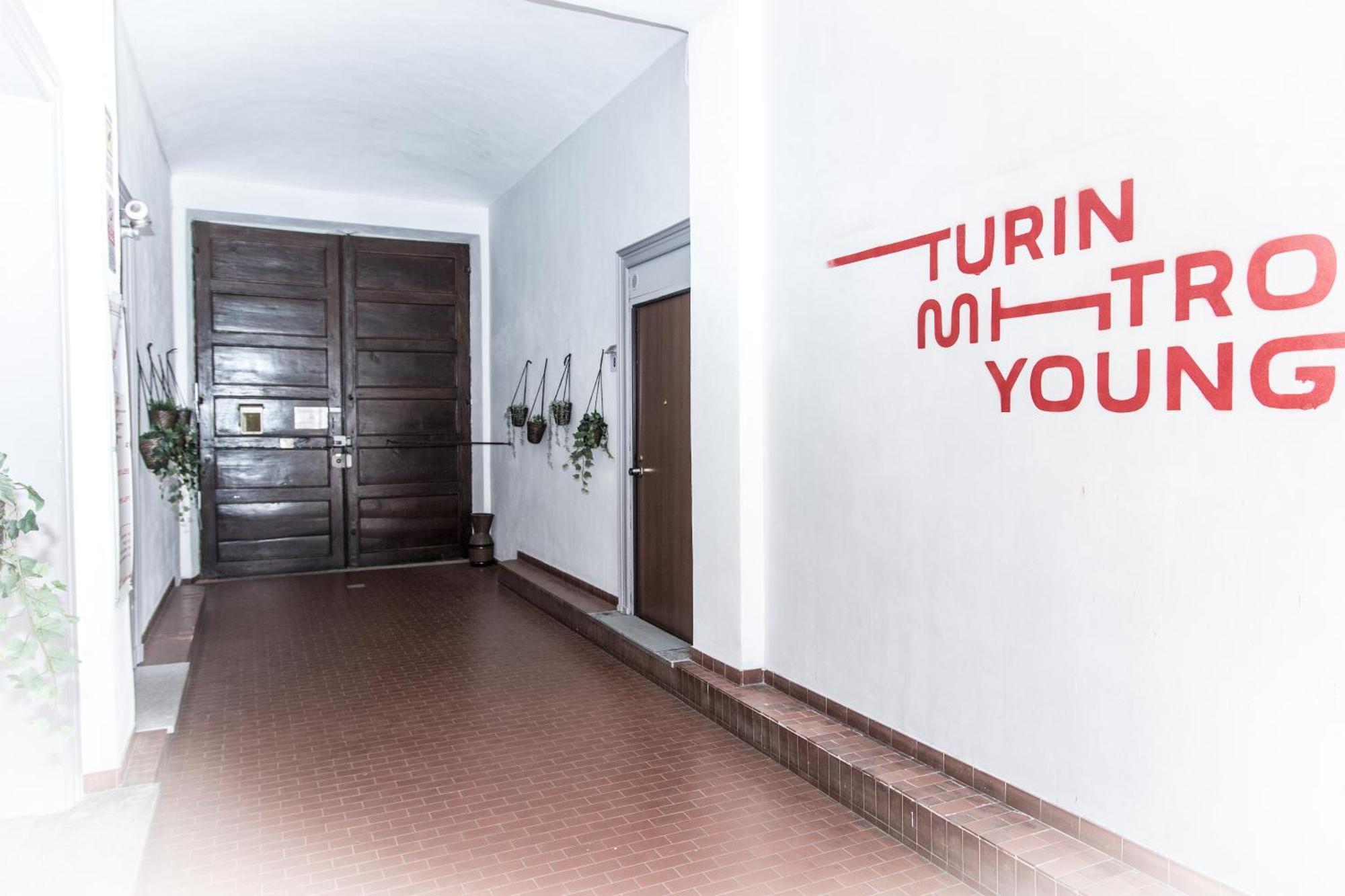 Guest House Turin Metro Young Turim Exterior foto